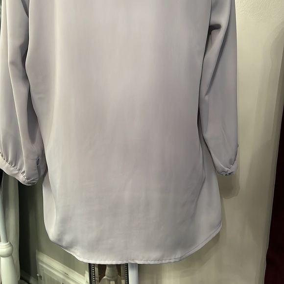 Laundry By Shelly Segal Gray VNeck Tunic Size Medium - Picture 7 of 11